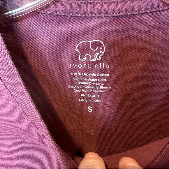 Ivory Ella T Shirt Womens Long Sleeve Tee Basketball Save The Elephant Red Small - Picture 5 of 5